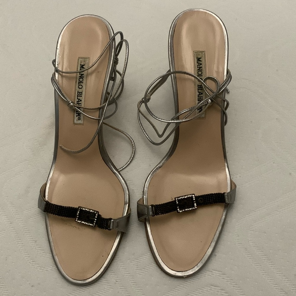 Manolo blahnik heels no offers